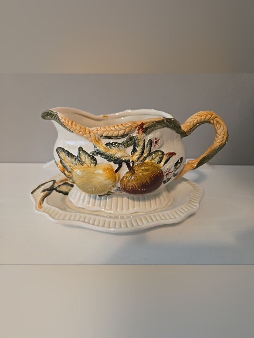Bella Casa By Ganz. Gravy Boat And Plate. Apples Pear Cottagecore